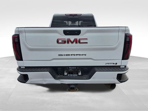 Used 2024 GMC Sierra 2500 AT4 w/ AT4 Preferred Package AWD/4WD image 2