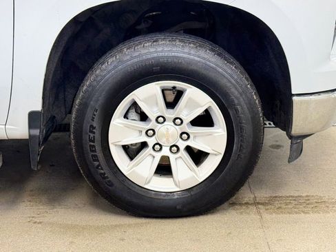 Used 2023 Chevrolet Silverado 1500 LT w/ Protection Package AWD/4WD image 4