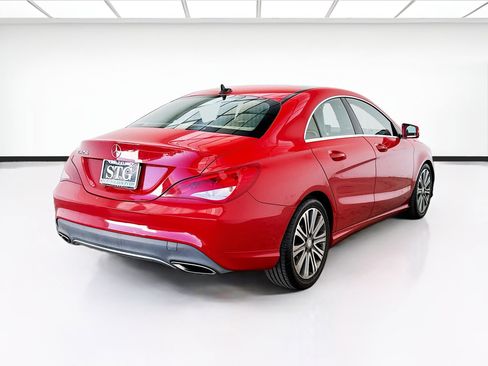 Used 2018 Mercedes-Benz CLA 250 image 4