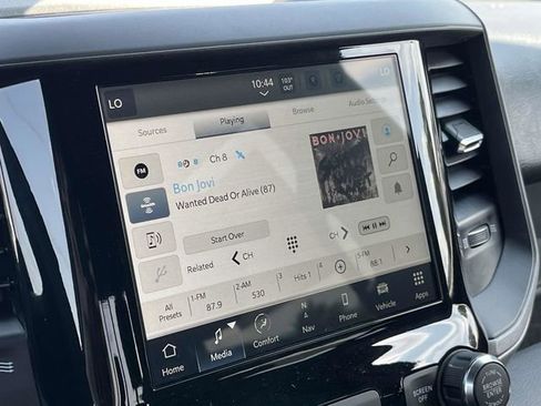 Used 2024 RAM 2500 Tradesman w/ Chrome Appearance Group image 22