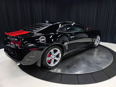 Used 2010 Chevrolet Camaro SS w/ Orange Stripe Package RWD image 13