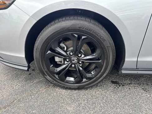 Certified 2025 Honda Accord SE image 11