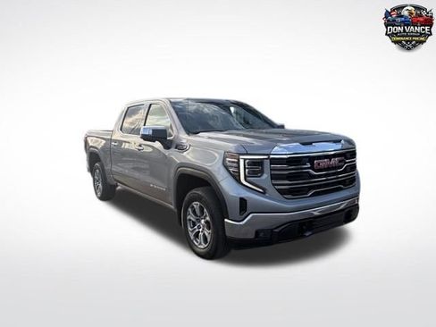 Used 2025 GMC Sierra 1500 SLT AWD/4WD image 7