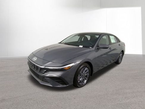 New 2026 Hyundai Elantra Blue image 10