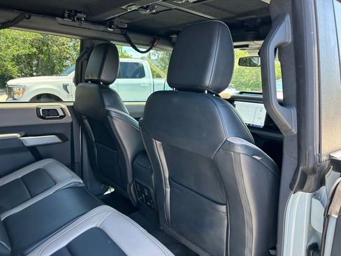 Used 2023 Ford Bronco Wildtrak AWD/4WD image 45