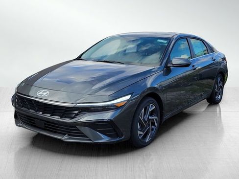 New 2025 Hyundai Elantra Limited FWD image 10