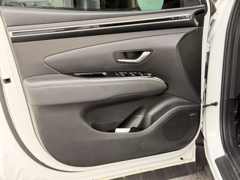 Used 2022 Hyundai Tucson Limited FWD image 16