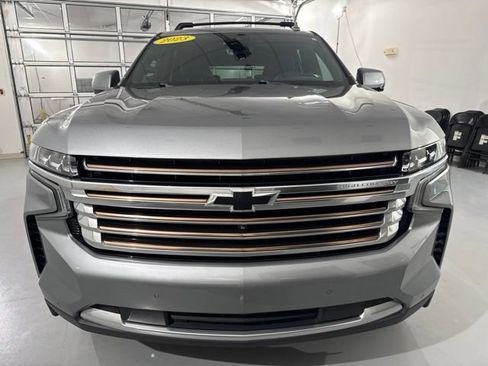 Used 2023 Chevrolet Tahoe High Country AWD/4WD image 2