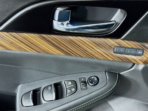 Used 2016 Nissan Maxima Platinum image 23