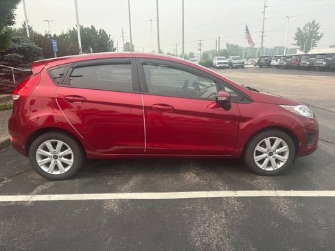 Used 2013 Ford Fiesta SE FWD image 11