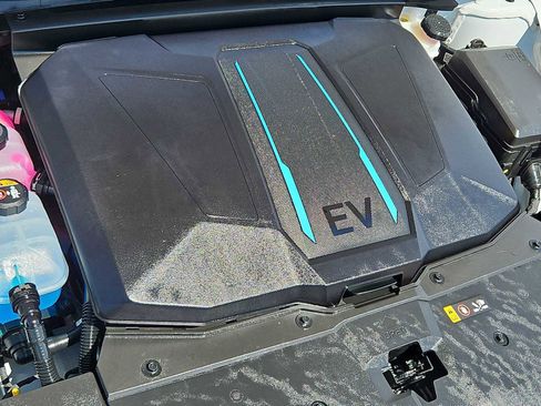 Used 2024 Hyundai Ioniq 5 SEL image 14