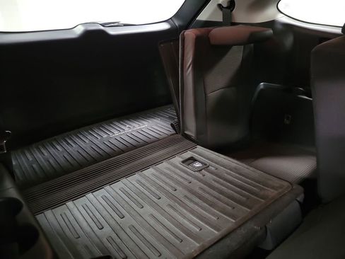 Used 2023 Toyota Highlander L image 22