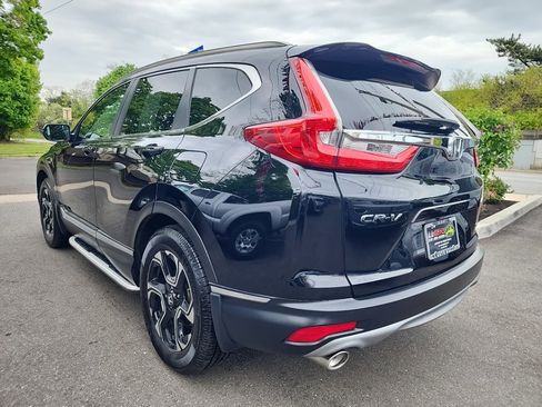 Used 2018 Honda CR-V Touring image 2
