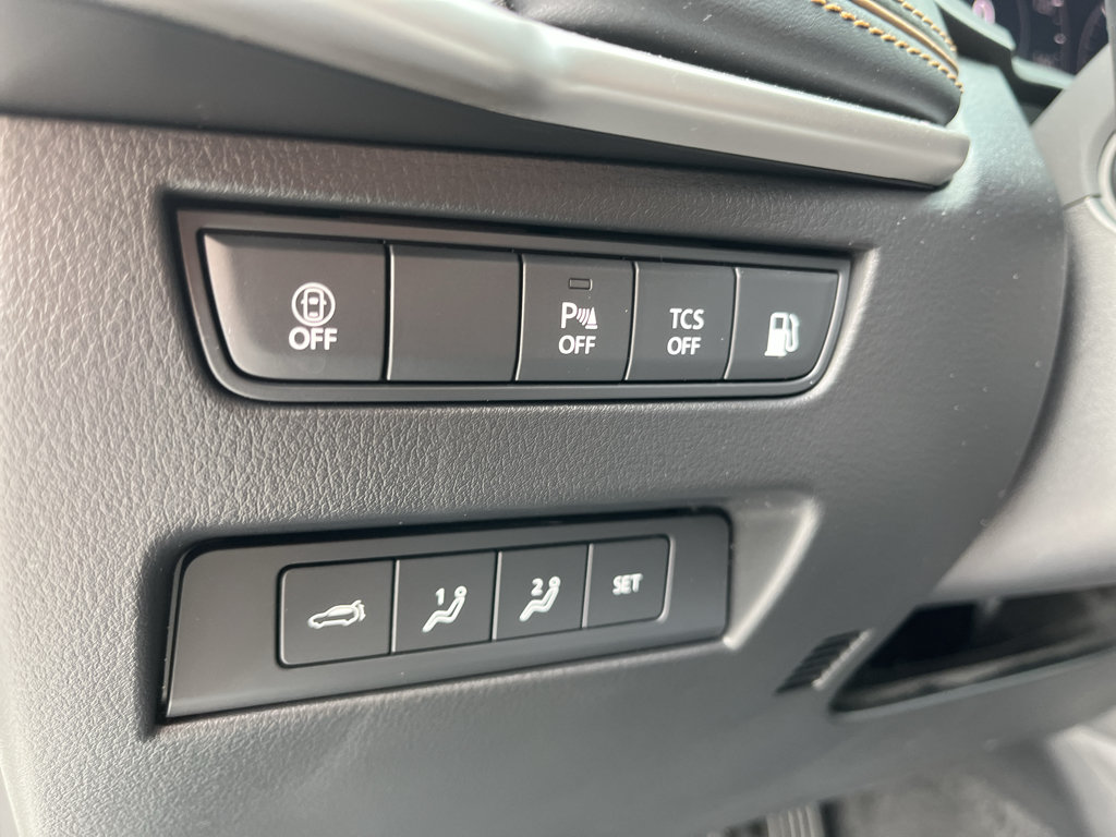 Used 2024 MAZDA CX-90 Plug-In Hybrid w/ Premium Plus AWD/4WD image 18