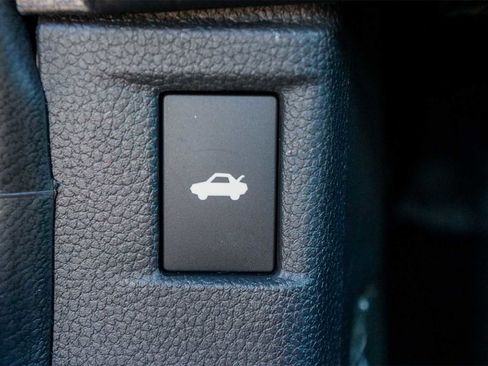 Used 2025 Honda Accord LX image 23