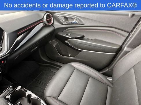 Certified 2024 Chevrolet Trax RS w/ Sunroof Package FWD image 30