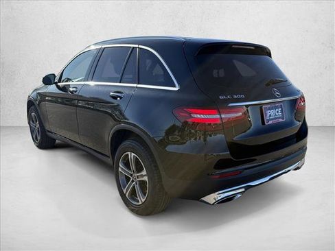 Used 2019 Mercedes-Benz GLC 300 4MATIC image 8