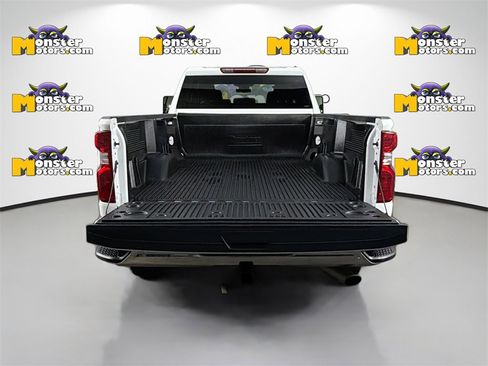 Used 2024 Chevrolet Silverado 2500 LT image 26