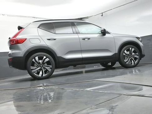 New 2026 Volvo XC40 B5 Ultra w/ Protection Package Premier AWD/4WD image 37