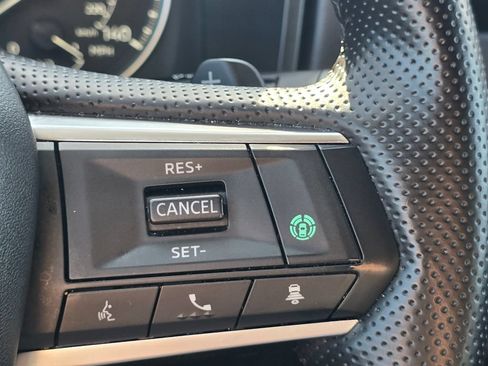 Used 2025 Mitsubishi Outlander SE AWD/4WD image 31