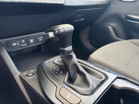Used 2025 Kia K4 FWD image 37