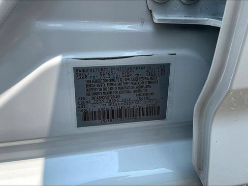 Used 2025 Nissan Sentra SV FWD image 21