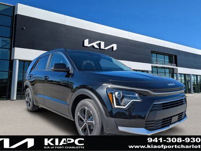 New 2025 Kia Niro EX