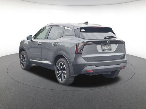 Used 2026 Nissan Kicks SV AWD/4WD image 7