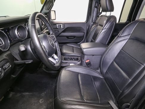Used 2020 Jeep Wrangler Unlimited Sahara AWD/4WD image 42