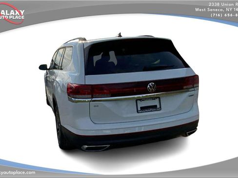 Used 2024 Volkswagen Atlas SE AWD/4WD image 7