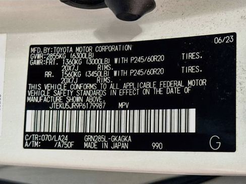 Used 2023 Toyota 4Runner Limited AWD/4WD image 33
