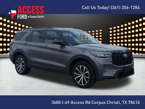 Used 2025 Ford Explorer ST-Line AWD/4WD image 2