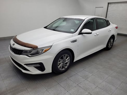 Used 2019 Kia Optima LX FWD image 2