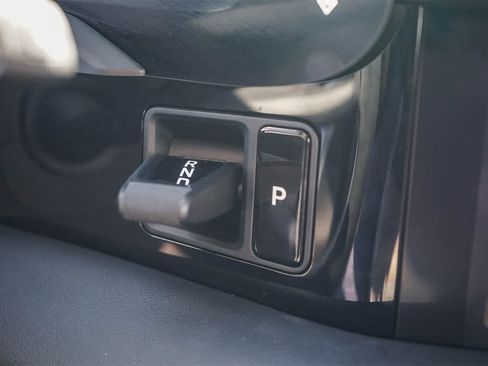 Used 2021 Porsche Taycan image 17