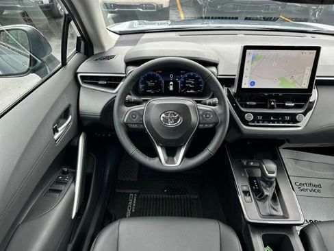 Used 2026 Toyota Corolla Cross XLE w/ Convenience Package image 24