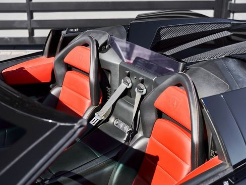 Used 2006 Lamborghini Murcielago Base image 17