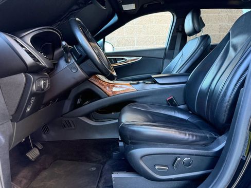 Used 2016 Lincoln MKX Reserve w/ Technology Package image 36