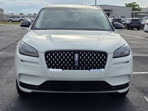 Used 2022 Lincoln Corsair Grand Touring AWD/4WD image 2