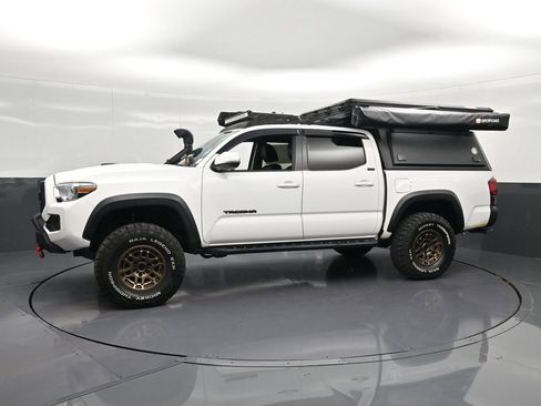 Used 2023 Toyota Tacoma 4x4 Double Cab w/ Trail Edition image 7