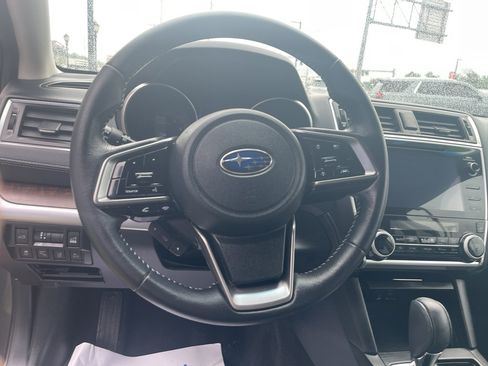 Used 2019 Subaru Outback 2.5i Limited AWD/4WD image 19