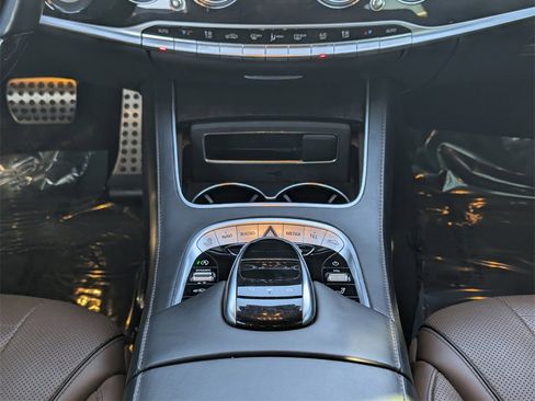 Used 2020 Mercedes-Benz S 560 Sedan image 12
