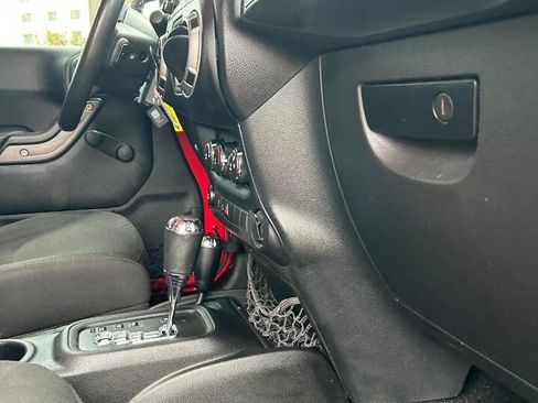 Used 2014 Jeep Wrangler Unlimited Sport w/ Connectivity Group image 75