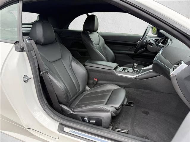 Used 2023 BMW M440i Convertible w/ Premium Package RWD image 13