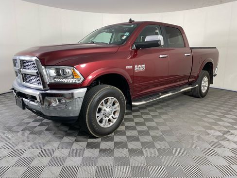 Used 2018 RAM 2500 Laramie AWD/4WD image 2