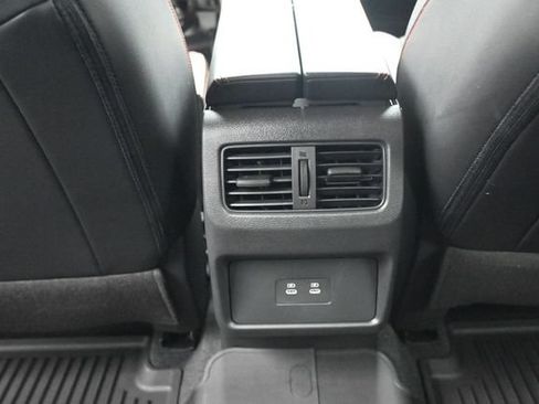 Used 2026 Nissan Rogue SV AWD/4WD image 23