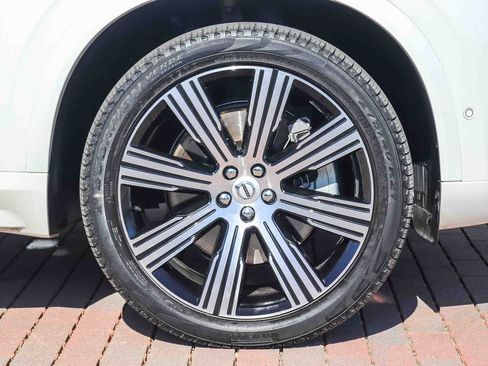 Used 2024 Volvo XC90 T8 Ultimate w/ Protection Package Premier AWD/4WD image 11