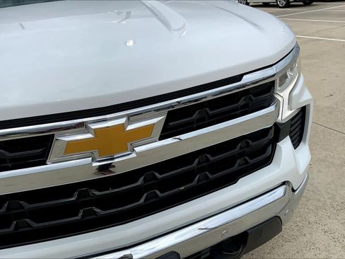 Used 2024 Chevrolet Silverado 1500 LT image 29