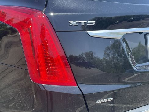 Used 2019 Cadillac XT5 Luxury AWD/4WD image 39