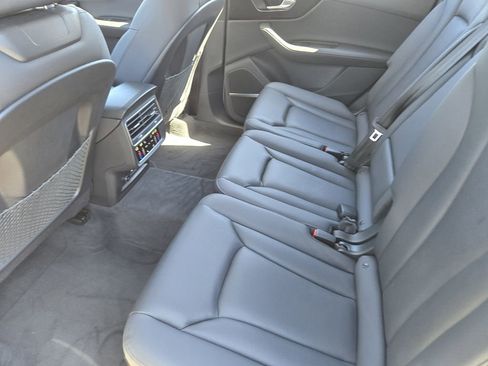 Used 2023 Audi Q7 3.0T Prestige image 40