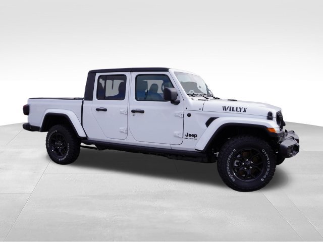 New 2026 Jeep Gladiator Sport AWD/4WD image 2